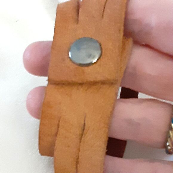 8.5" soft leather rustic cuff wrap bracelet snap closure - Picture 1 of 2